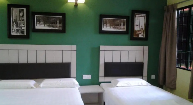 Трёхместный номер Standard Suria Seremban Hotel