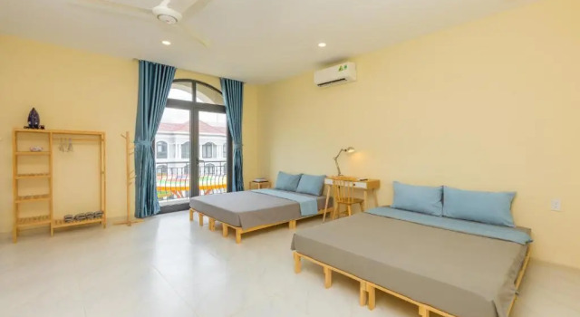 Четырёхместный номер Standard с балконом WHERE HOUSE HOMESTAY, Grandworld Phu Quoc