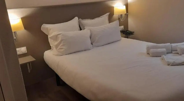 Hôtel Casabianca, Забронировать Отель Мулен Allier, рядом с Парк г. Мулен