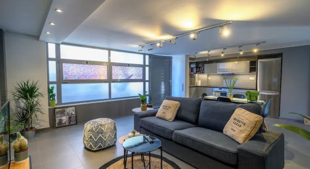 Апартаменты Comfort Gazi Metro APT Urban Balcony Oasis
