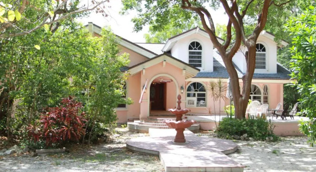 Коттедж Bennetts Beach Estate