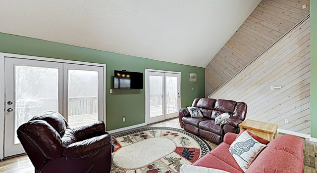 New Listing! Great Smoky W/ Hot Tub 3 Bedroom Home