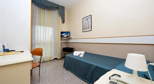 Hotel Faro, Book Hotel Montichiari Lombardy