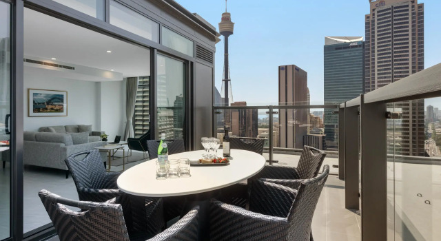 Люкс с 3 комнатами Meriton Suites Sussex Street, Sydney