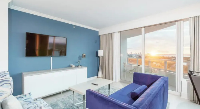 Номер Standard с 2 комнатами с видом на залив Residences at Fontainebleau Miami