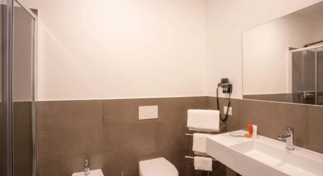 Одноместный номер Standard V Hotel