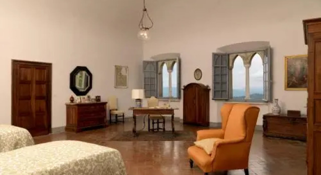 Castello Malaspina di Fosdinovo, Buchen Sie Hotel Fosdinovo Lunigiana