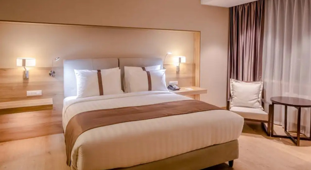 Двухместный номер для гостей с ограниченными возможностями Standard Holiday Inn Ulaanbaatar by IHG