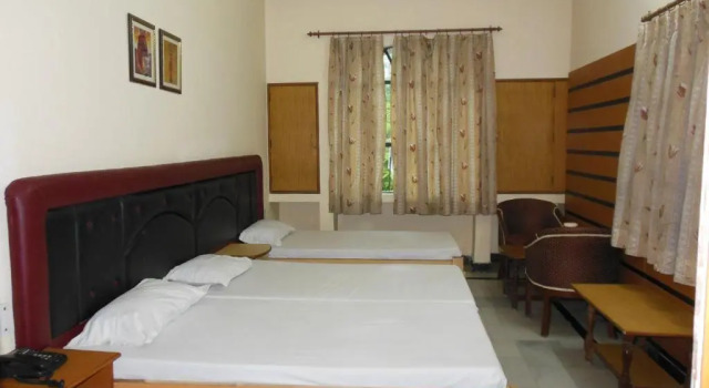 Трёхместный номер Standard Hotel Taj Plaza, VIP Road, Agra