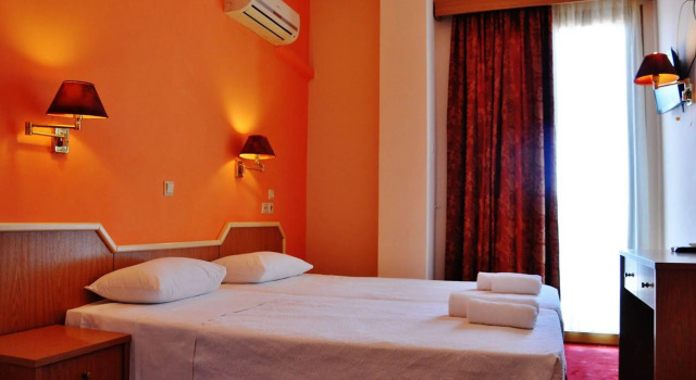 Iniohos Hotel, Book Hotel Hotels in Central Greece with Parking, Parking