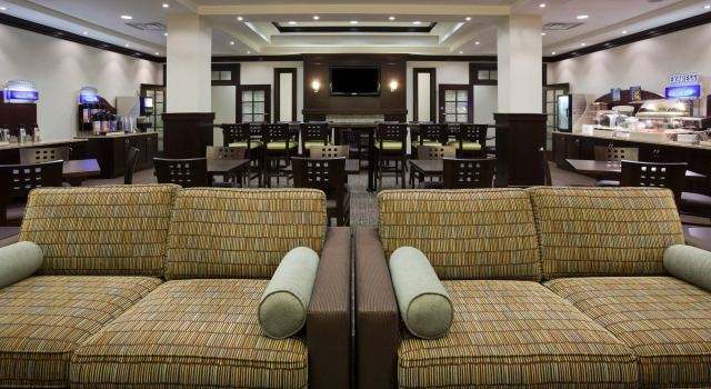 Holiday Inn Express New Liskeard, Buchen Sie Hotel New Liskeard Ontario