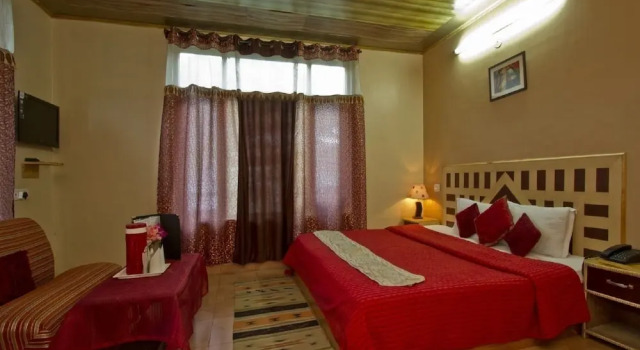 Hotel Peak View, Забронировать Отель Отели Манали с завтраком, Завтраки