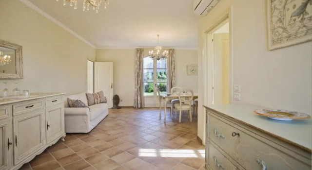 Люкс с видом на бассейн Borgo Condé Wine Resort