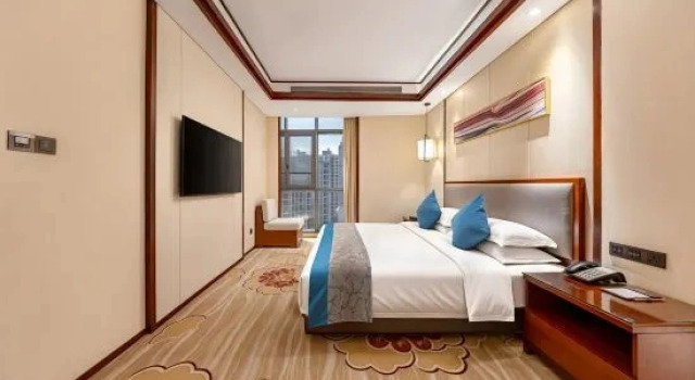 Двухместный люкс Deluxe Ramada by Wyndham Kunming Yiliang Resort