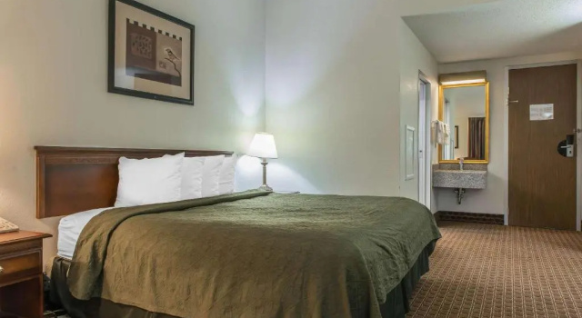 Номер Standard Rodeway Inn Brookville