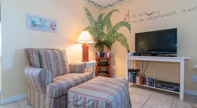 AM Beach Place Unit 5