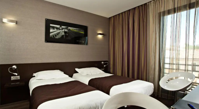 Двухместный номер Standard Grand Prix Hôtel & Restaurant