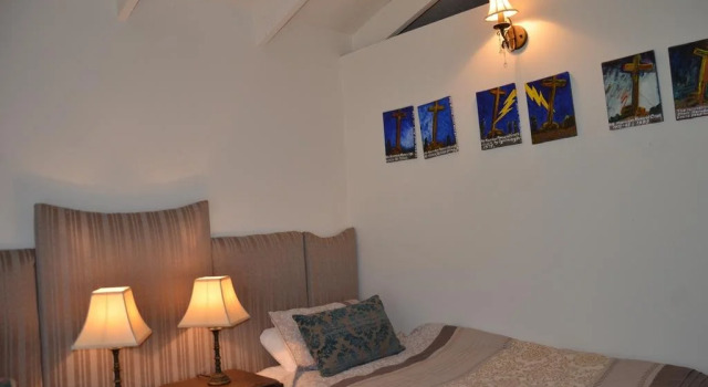 Woodend Cottage, Book Vacation Home  