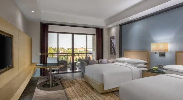 Четырёхместный номер Deluxe Courtyard by Marriott Siem Reap Resort