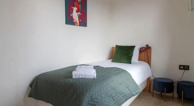 Трёхместный номер Standard с балконом Hotel Rooms