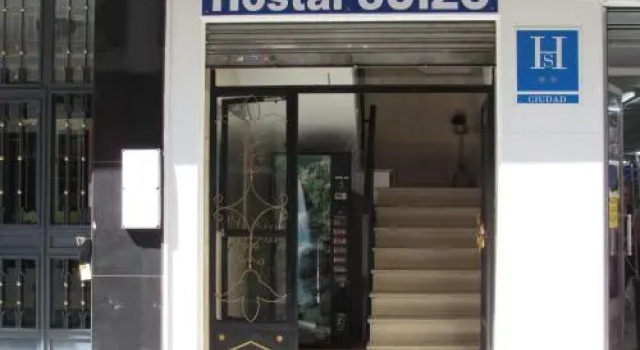 Hostal Suizo, Забронировать Отель Центр Гранада, рядом с Музей народных традиций и искусств Los Tiros de Granada