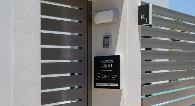 Komos Villas Airport by Airstay, Забронировать Отель Луца Спата - Артемида