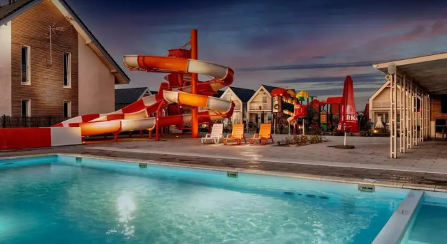 Коттедж Holiday Homes With Pool, Attractions for Children