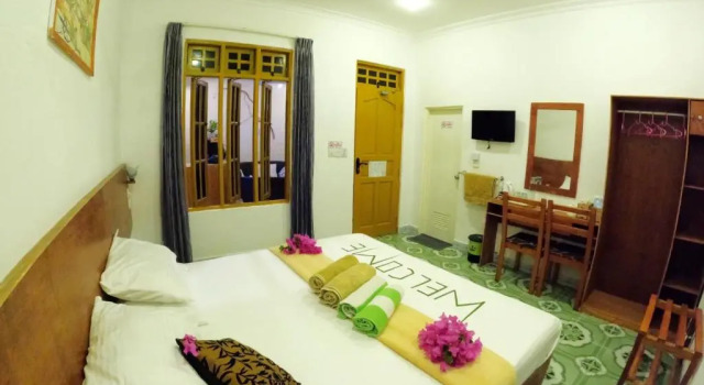Adroit Beach Inn