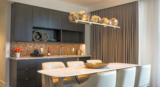 Двухместный люкс Travis c 1 комнатой Canopy By Hilton Dallas Uptown