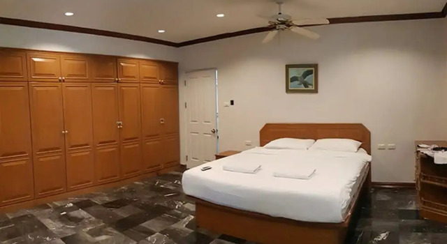 Baan Troy