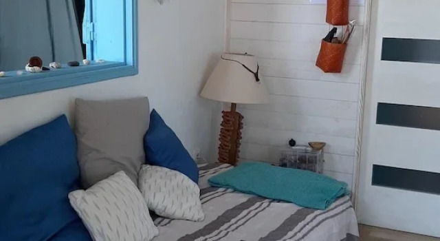 Bungalow with One Bedroom in Saint-Leu, with Wonderful Sea View, Shared Pool, Enclosed Garden - 7 Km From the Beach, Prenota Casa vacanze Ville a Saint-Paul, Villa