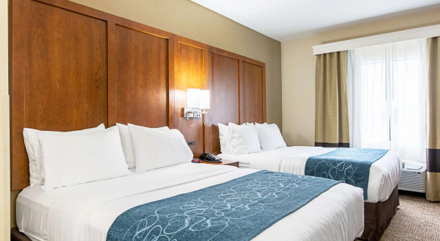 Четырёхместный люкс Comfort Inn & Suites Pine Bluff