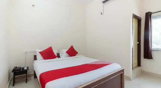Kjr Centre by OYO Rooms, Rezerwuj Hotel Secunderabad 