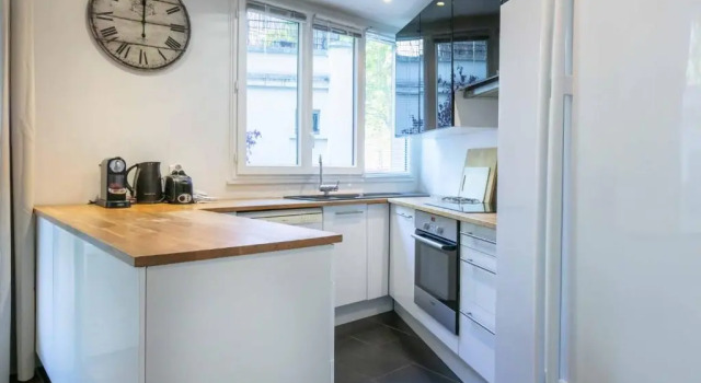 Апартаменты Paris City – Spacious 3 bedroom flat for families -3 minutes from metro station