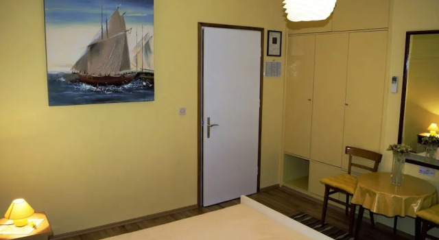 Rooms Franica, Забронировать Отель Отели Дубровника с парковкой, рядом с Пляж Мандрач, Парковка