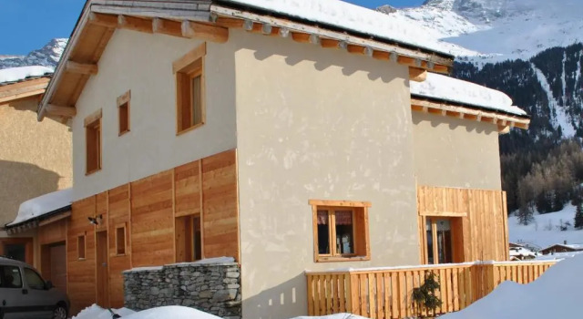 La Joubarde, Boek Appartement Hotels in Val-Cenis met parkeren, Parkeren