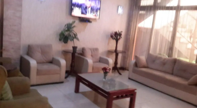Mesfin Harar Hotel, Prenota Hotel Addis Abeba Etiopia