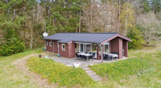 "Enita" - 350m from the sea in Djursland and Mols, Rezervasyon Otel Vestjylland otoparklı oteller, Otopark
