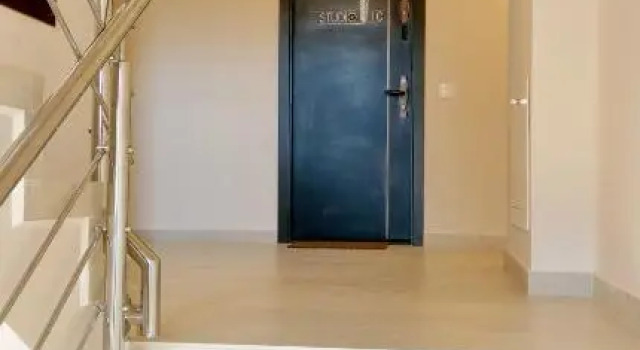 Studio 10