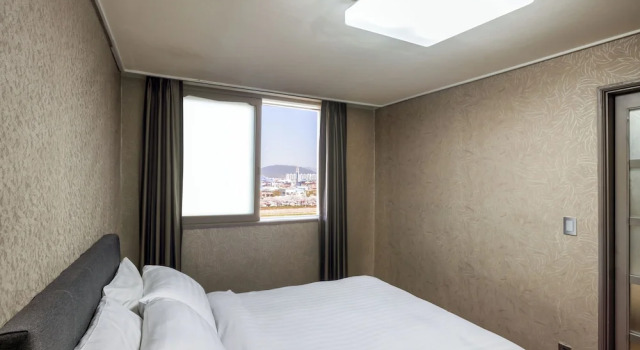 Номер Deluxe с видом на реку KensingtonResort JirisanNamwon