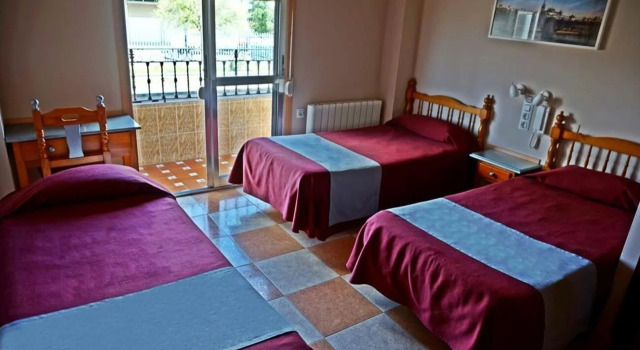 Hostal Alamare, Забронировать Хостел Серро-Амате Севилья, рядом с Centro Deportivo Amate