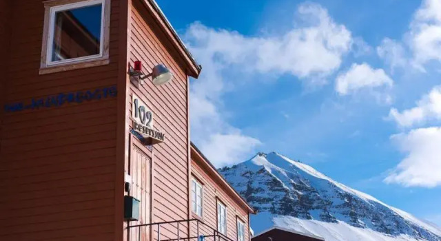Gjestehuset102, Boek Hotel Longyearbyen Spitsbergen