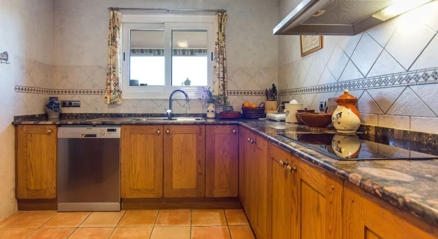 Вилла с 3 комнатами с видом на море Villa Asturita