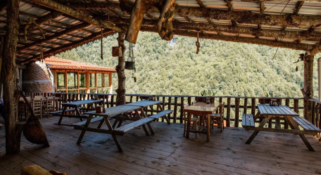 Seyr-i Cennet Dag Evleri, Buchen Sie Hotel Çamlıhemşin Rize