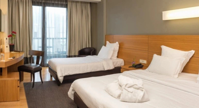 Трёхместный номер Standard с балконом Esperos Palace Luxury & Spa Hotel