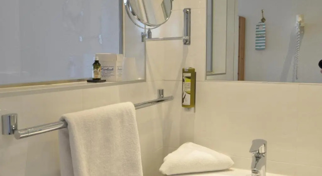 Одноместный номер Standard с видом на озеро Seehotel Herlinde