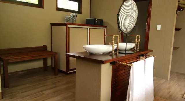 Номер Standard Inzalo Safari Lodge