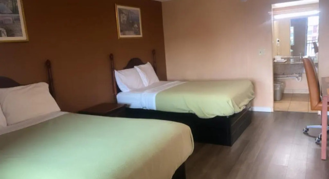 Четырёхместный номер Standard Travel Inn
