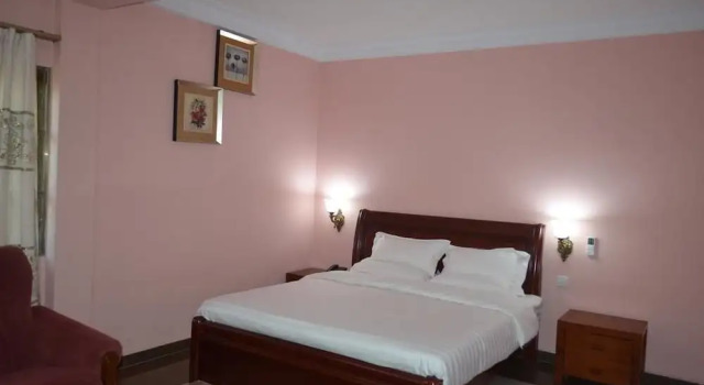 Precious Guest lodge