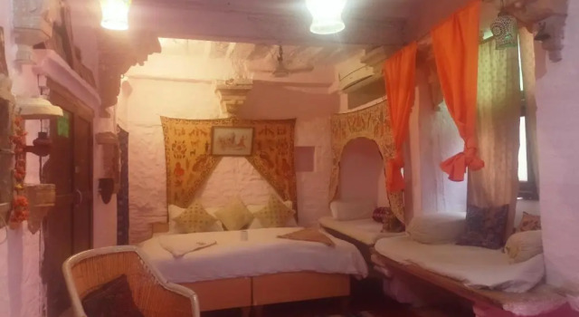 Люкс Shiva Guest House